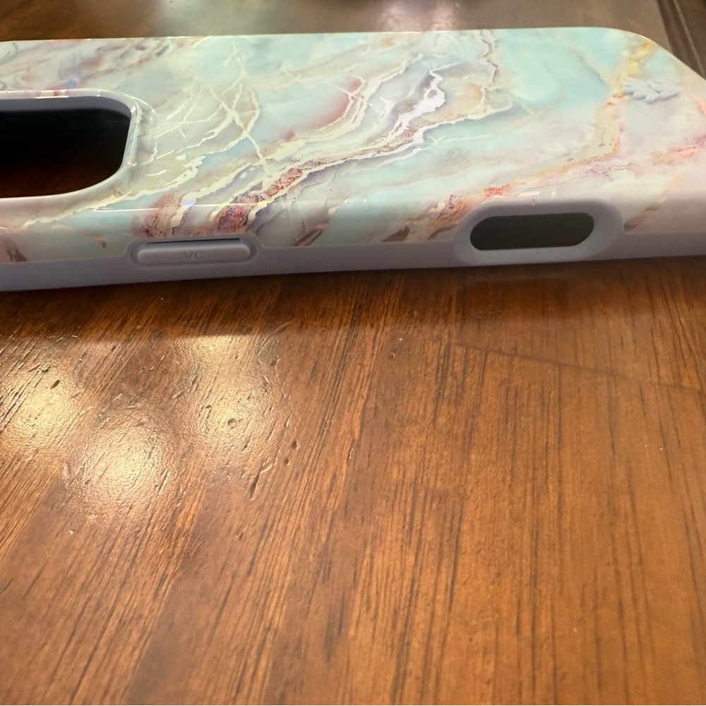 Velvet Caviar iPhone 16 Pro Max Case - Picture 3 of 5